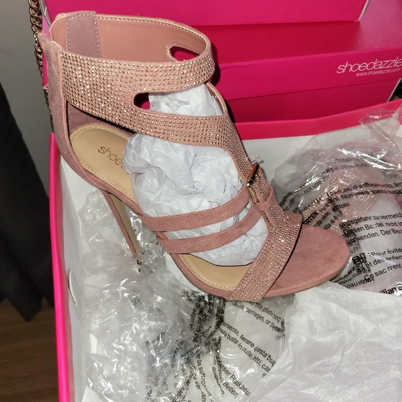 Women's heels - Picture 1 of 3